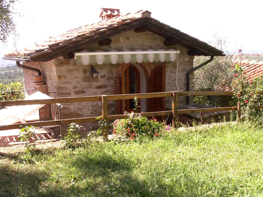 Area servizi: vendita/ar/castelfranco di sopra/case coloniche/as404 Case in pietra ristrutturate